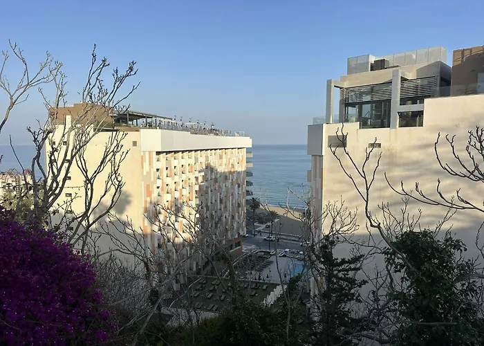 En Pleno Centro De Apartment Torremolinos